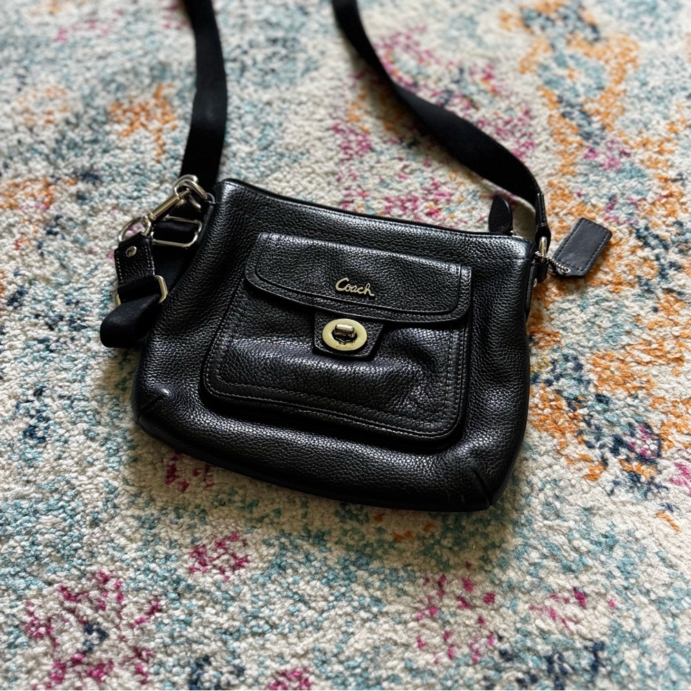 Coach Black Swingpack Turn Lock Crossbody Bag